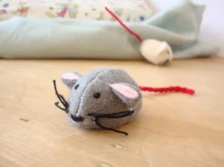 Cottontails Baby Handmade Felt*Handmade little felt mouse - grey