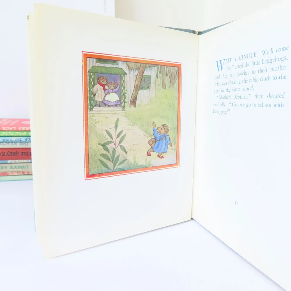 Cottontails Baby Vintage | Vintage Bunnies*VINTAGE book - Fuzzypeg Goes to School (1970)