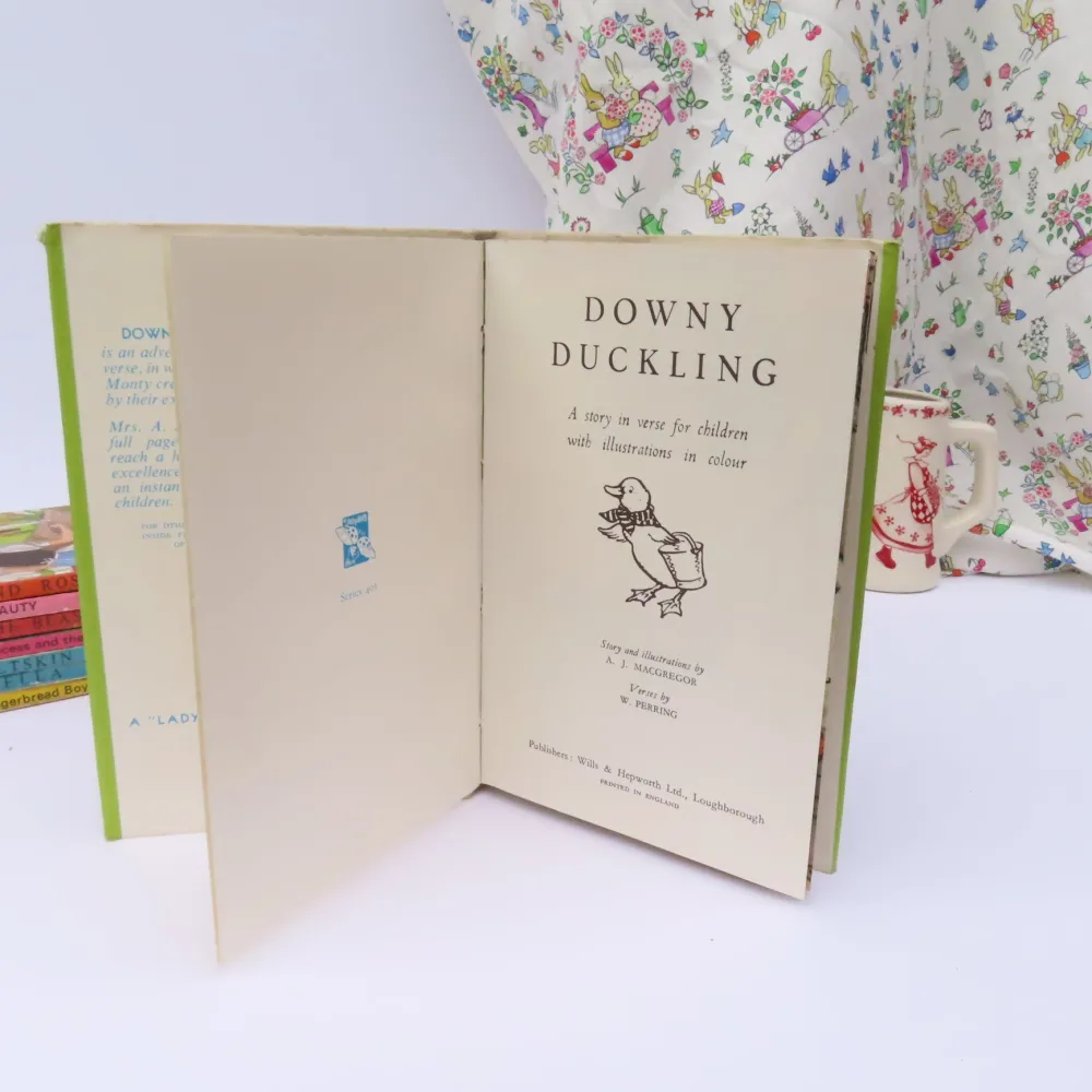 Cottontails Baby Vintage*VINTAGE Ladybird book - Downy Duckling with DJ (mid 1950s)